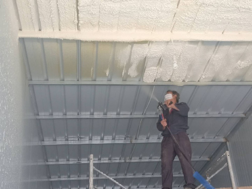 養殖場屋面聚氨酯噴涂保溫