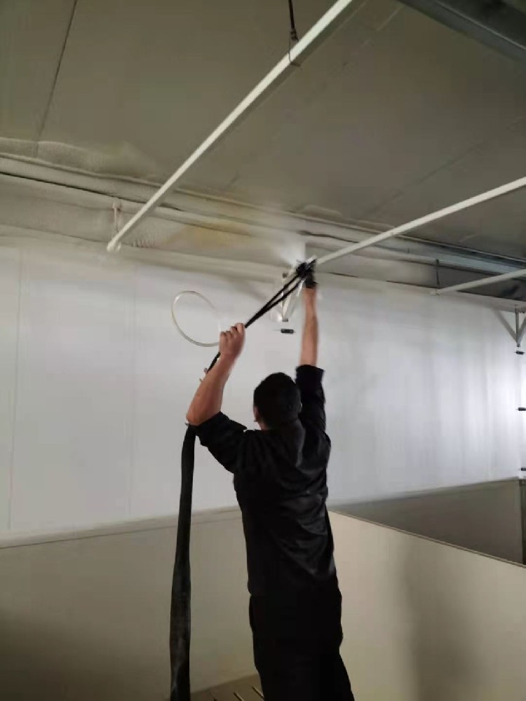 聚氨酯噴涂多少錢一平？